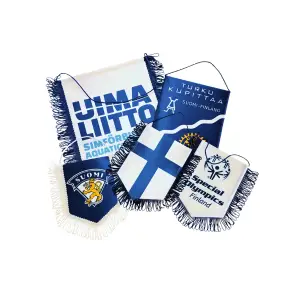 Suomi vaihtoviirit sinivalkoisilla väreillä, mukana Suomen lippu ja Suomi Finland -tekstit